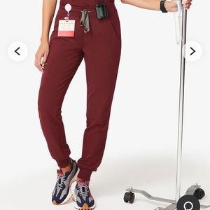 Figs Zamora jogger bottoms in maroon